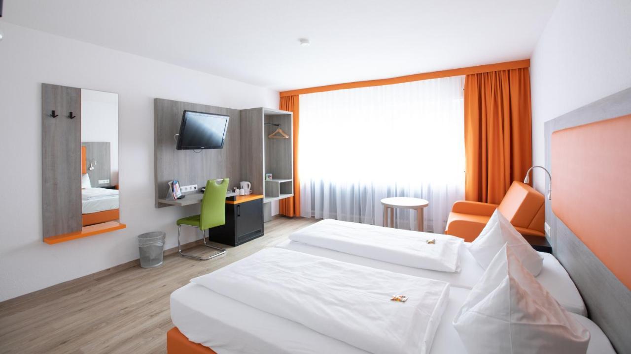 Hotel Elite คาร์ลสรูเฮอ ภายนอก รูปภาพ